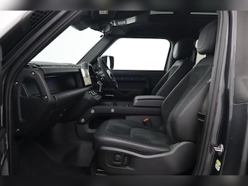 Used Land Rover Defender 2022 for sale - 79459796: Photo