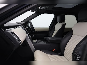 Used Land Rover Discovery 2023 for sale - 77662137: Photo