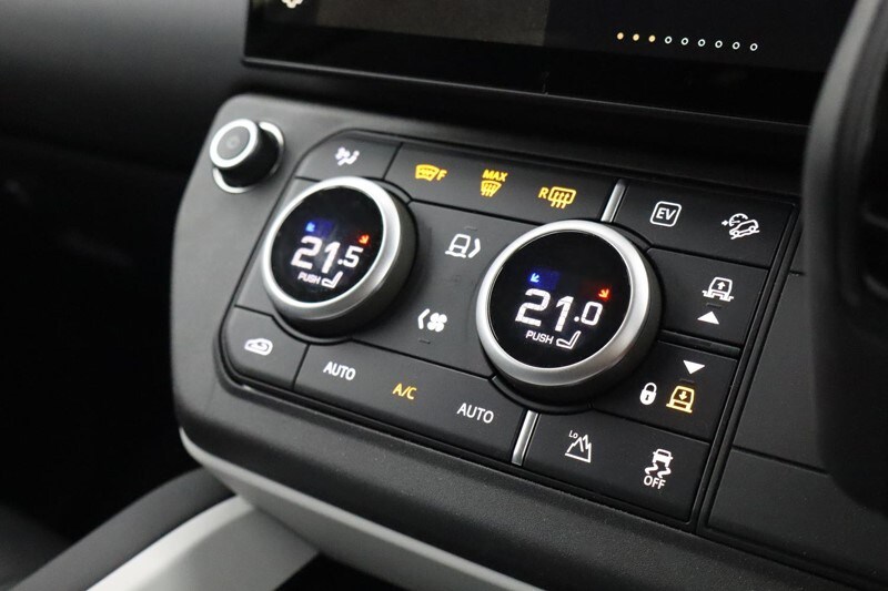 Used Land Rover Defender 2025 for sale - 77363437: Photo 33