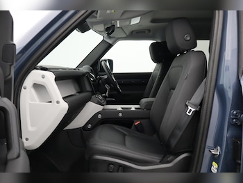 Used Land Rover Defender 2025 for sale - 77363437: Photo