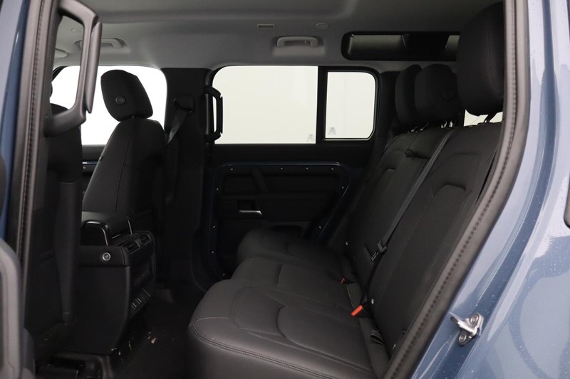 Used Land Rover Defender 2025 for sale - 77363437: Photo 4