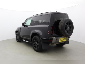 Used Land Rover Defender 2022 for sale - 78701286: Photo