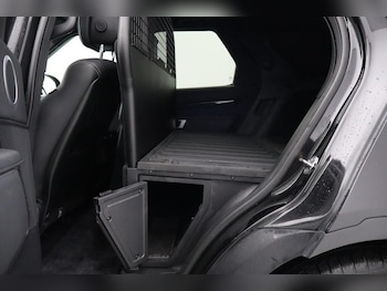Used Land Rover Discovery 2021 for sale - 78849421: Photo