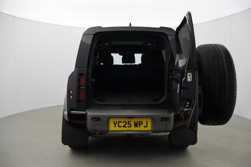Used Land Rover Defender 2025 for sale - 77830037: Photo 10