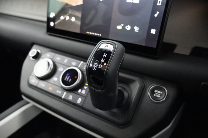 Used Land Rover Defender 2025 for sale - 77830037: Photo 13