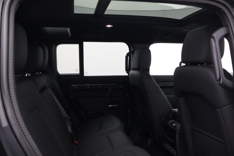 Used Land Rover Defender 2025 for sale - 77830037: Photo 31