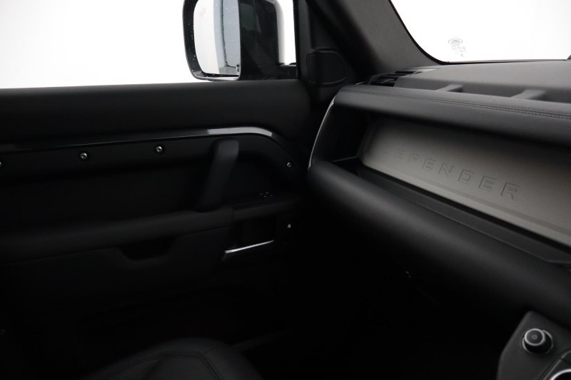 Used Land Rover Defender 2025 for sale - 77830037: Photo 50
