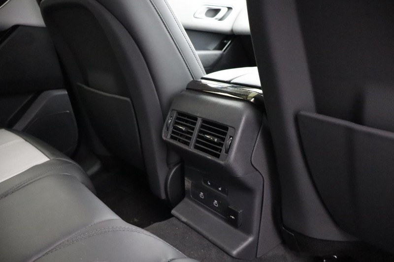 Used Land Rover Range Rover Velar 2025 for sale - 76981714: Photo 18