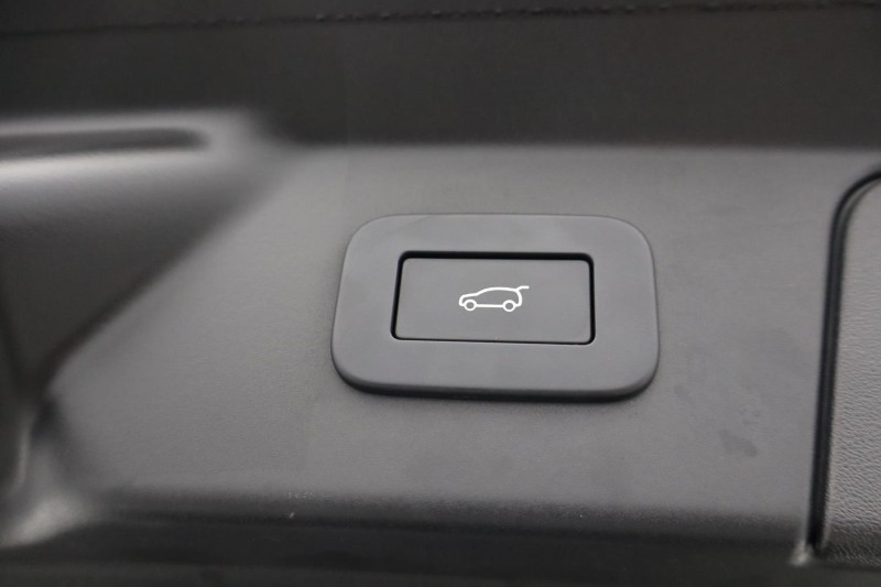 Used Land Rover Range Rover Velar 2025 for sale - 76981714: Photo 25