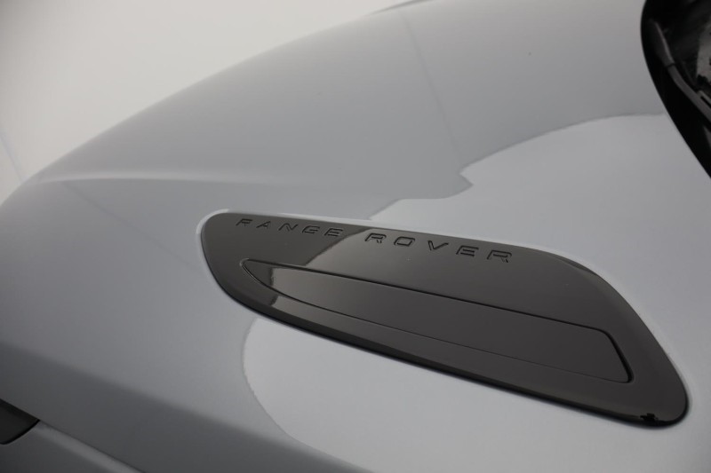 Used Land Rover Range Rover Velar 2025 for sale - 76981714: Photo 31