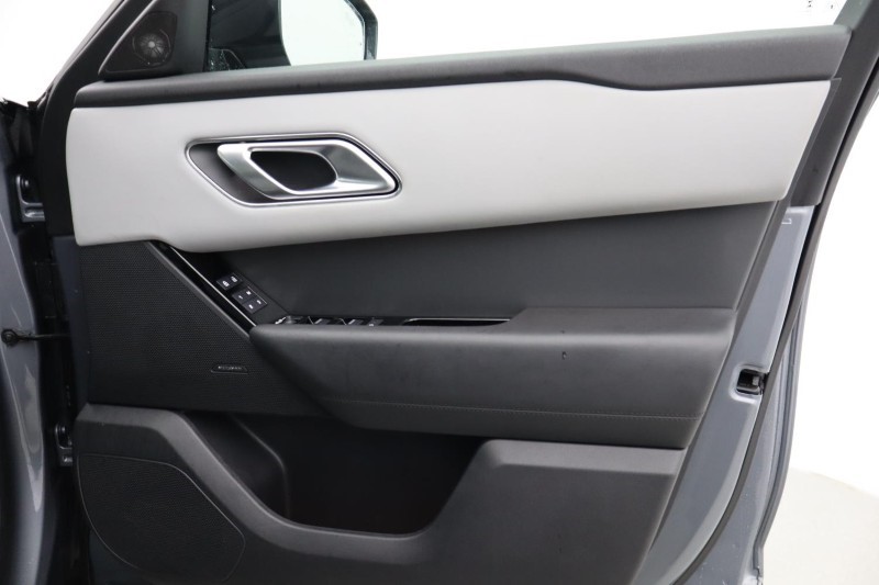 Used Land Rover Range Rover Velar 2025 for sale - 76981714: Photo 32