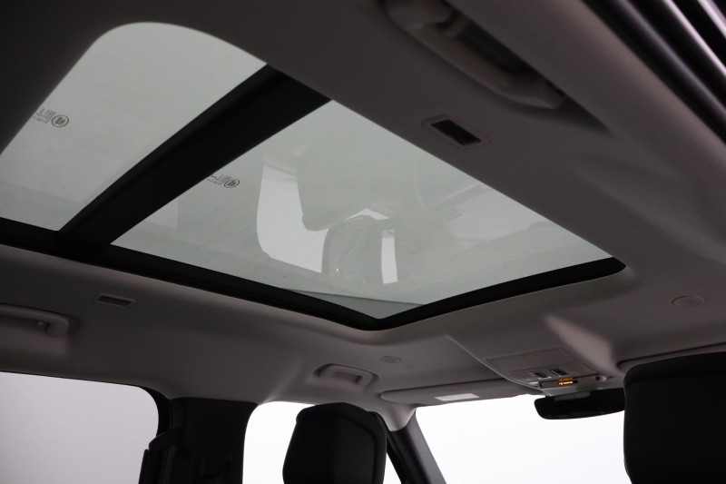 Used Land Rover Defender 2021 for sale - 77198362: Photo 22