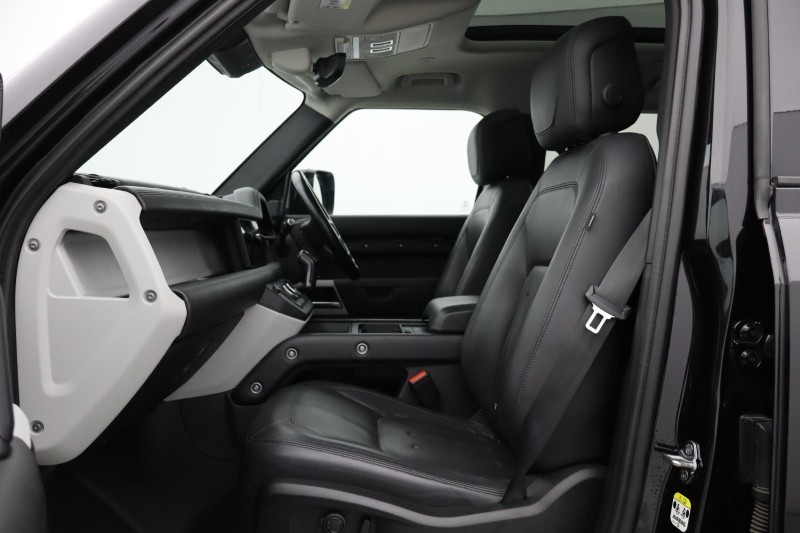 Used Land Rover Defender 2021 for sale - 77198362: Photo 3