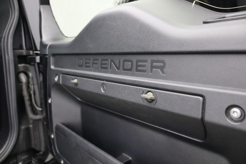 Used Land Rover Defender 2023 for sale - 76981753: Photo 26