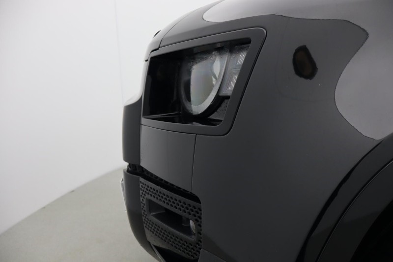 Used Land Rover Defender 2023 for sale - 76981753: Photo 32