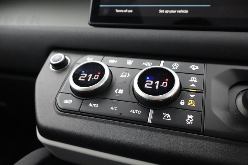 Used Land Rover Defender 2023 for sale - 76981753: Photo 33