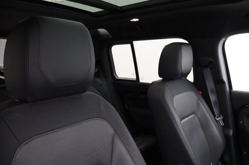 Used Land Rover Defender 2023 for sale - 76981753: Photo 37