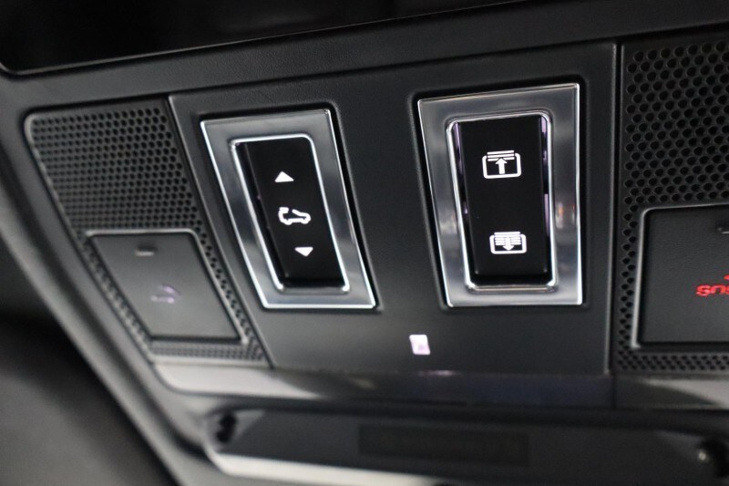 Used Land Rover Defender 2023 for sale - 76981753: Photo 45