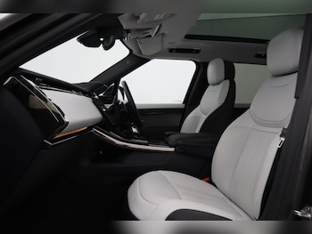 Used Land Rover Range Rover Sport 2024 for sale - 79140594: Photo
