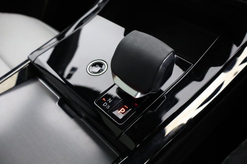 Used Land Rover Range Rover Sport 2024 for sale - 77248135: Photo 13