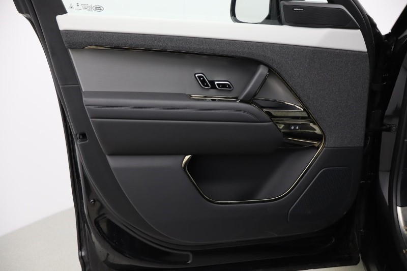 Used Land Rover Range Rover Sport 2024 for sale - 77248135: Photo 25