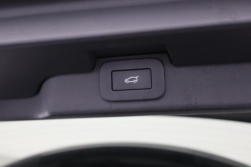 Used Land Rover Discovery 2022 for sale - 77044707: Photo 46