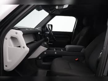 Used Land Rover Defender 2023 for sale - 79720781: Photo