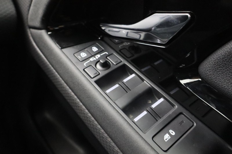 Used Land Rover Range Rover Evoque 2023 for sale - 77106130: Photo 44