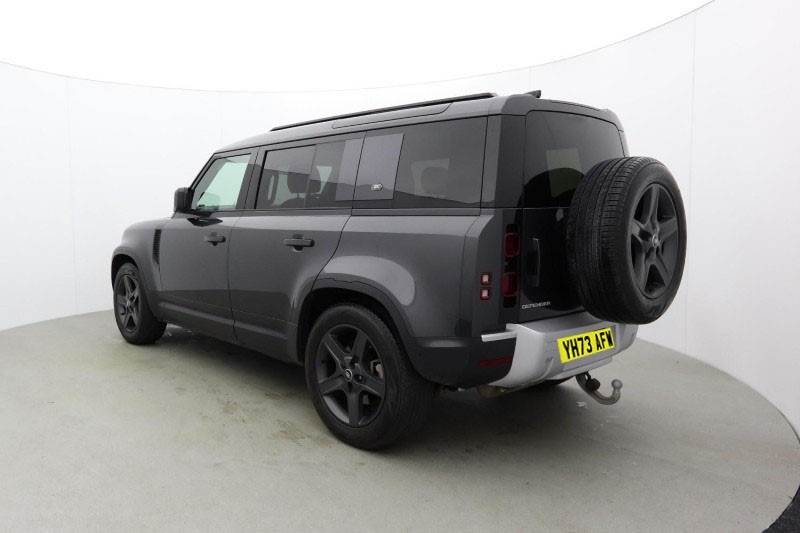 Used Land Rover Defender 2023 for sale - 77690975: Photo 2