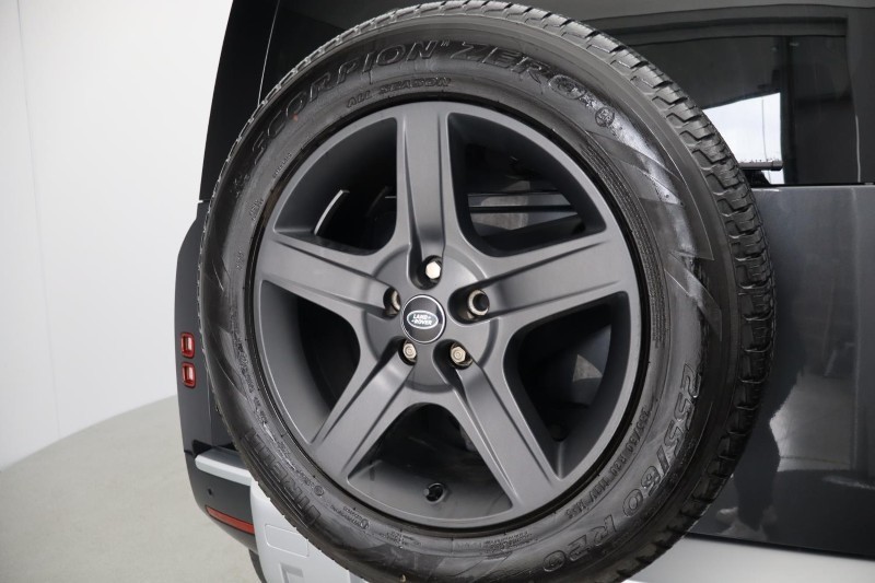 Used Land Rover Defender 2023 for sale - 77690975: Photo 26