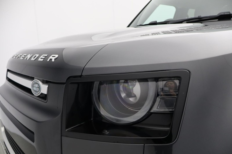 Used Land Rover Defender 2023 for sale - 77690975: Photo 32