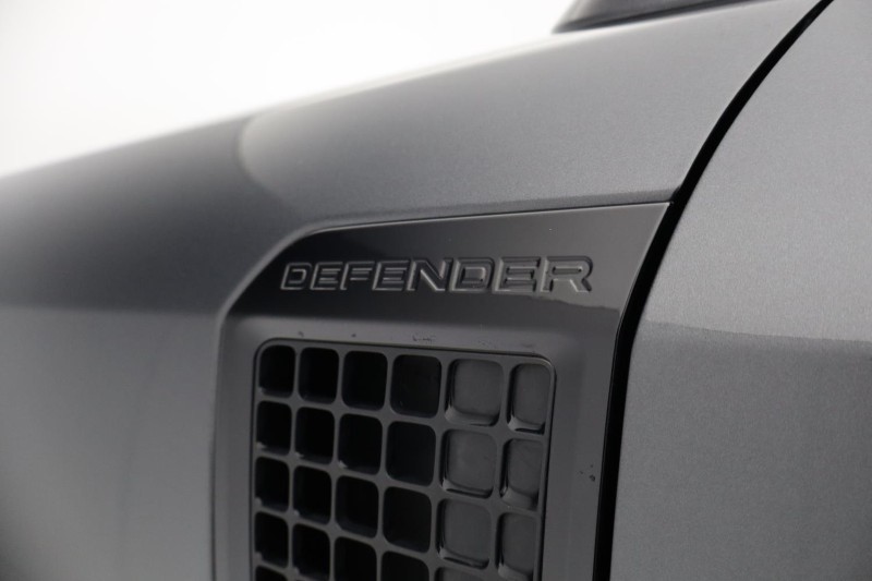 Used Land Rover Defender 2023 for sale - 77690975: Photo 35