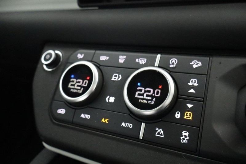 Used Land Rover Defender 2023 for sale - 77690975: Photo 44