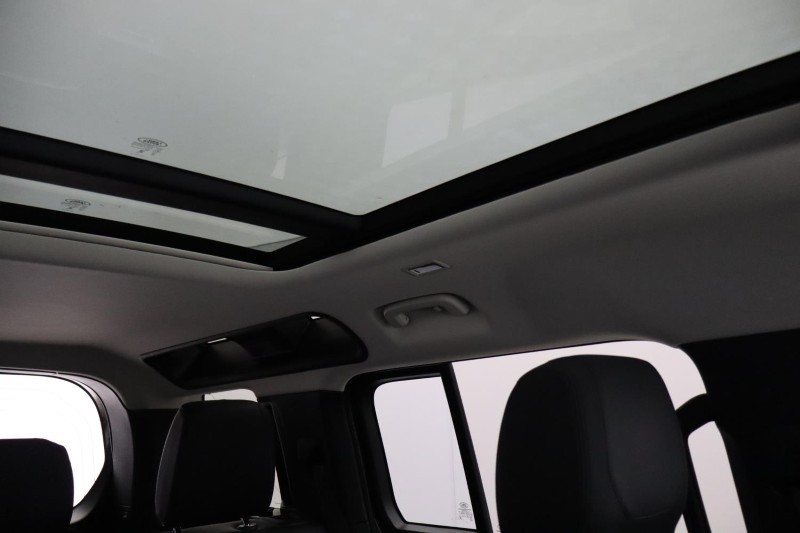 Used Land Rover Defender 2023 for sale - 77690975: Photo 56