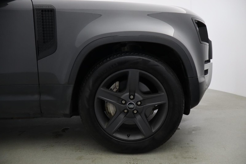 Used Land Rover Defender 2023 for sale - 77690975: Photo 8