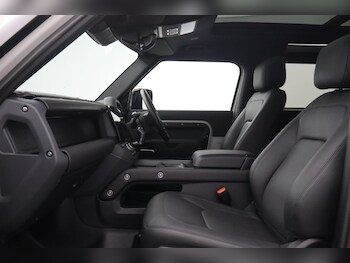 Used Land Rover Defender 2025 for sale - 78270328: Photo