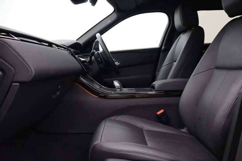 Used Land Rover Range Rover Velar 2024 for sale - 76981497: Photo 3