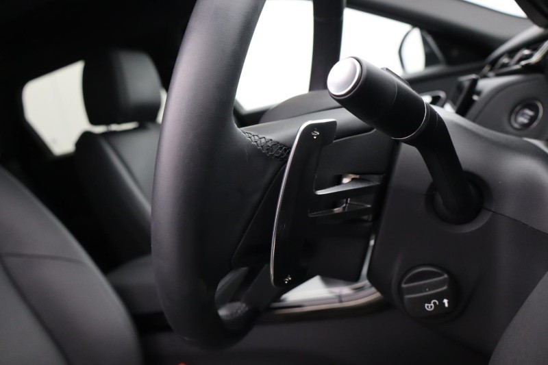 Used Land Rover Range Rover Velar 2024 for sale - 76981497: Photo 32