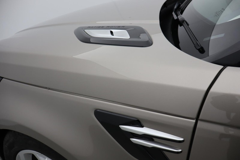 Used Land Rover Range Rover Sport 2021 for sale - 76982335: Photo 32