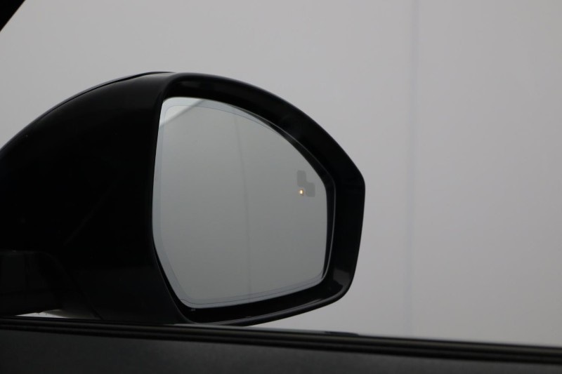 Used Land Rover Range Rover Velar 2023 for sale - 78038823: Photo 37