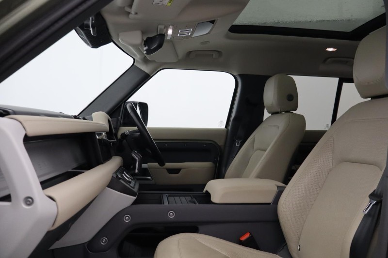 Used Land Rover Defender 2022 for sale - 77864726: Photo 26