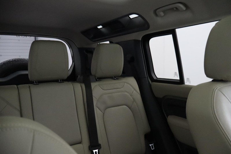 Used Land Rover Defender 2022 for sale - 77864726: Photo 67