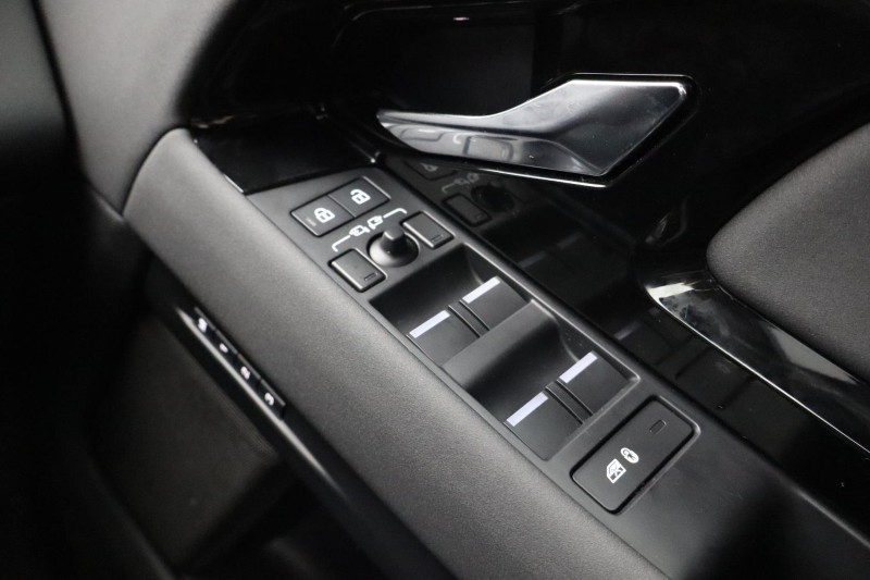 Used Land Rover Range Rover Evoque 2023 for sale - 76982491: Photo 36