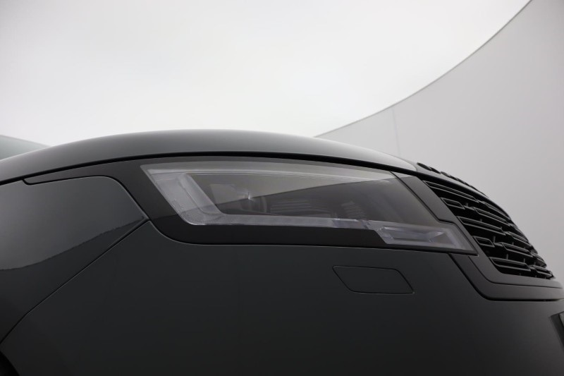 Used Land Rover Range Rover 2025 for sale - 77210359: Photo 17