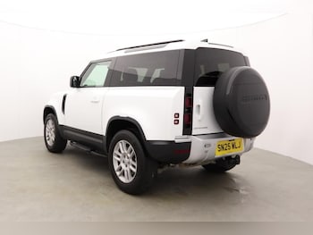 Used Land Rover Defender 2025 for sale - 79606897: Photo
