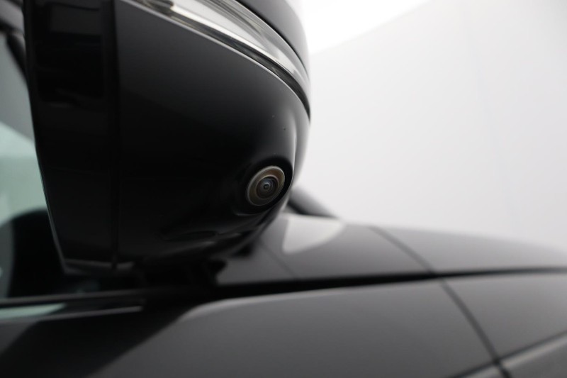 Used Land Rover Discovery 2023 for sale - 77918129: Photo 33