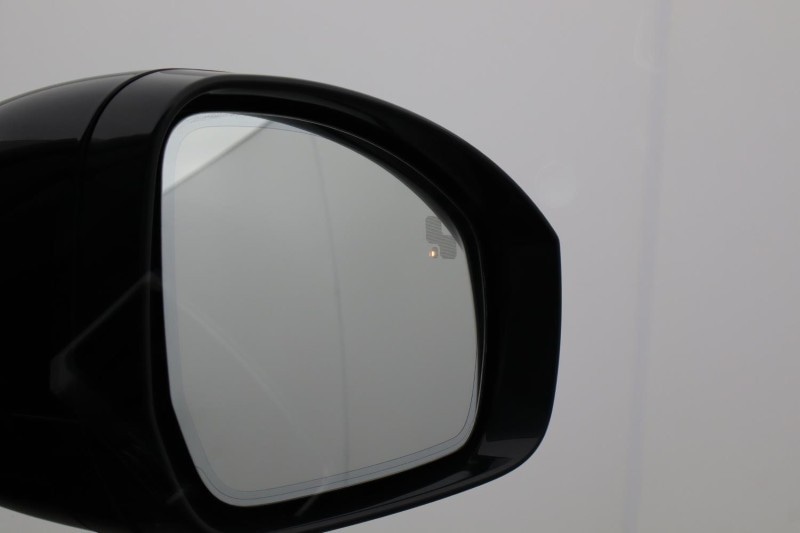 Used Land Rover Discovery 2023 for sale - 77918129: Photo 42