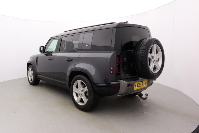 Used Land Rover Defender 2023 for sale - 77077062: Photo 2