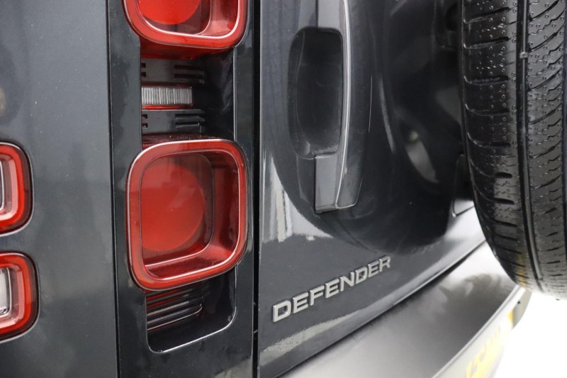 Used Land Rover Defender 2023 for sale - 77077062: Photo 24
