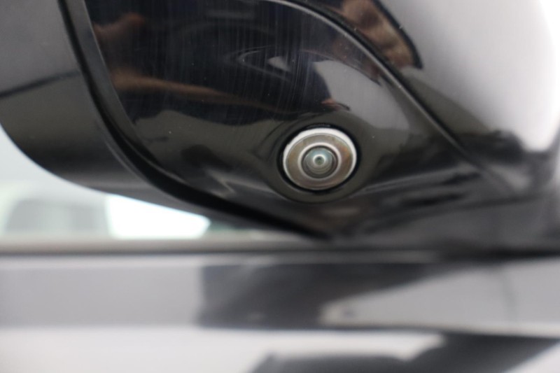 Used Land Rover Defender 2023 for sale - 77077062: Photo 31